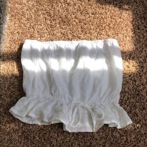 Tilly’s white strapless top